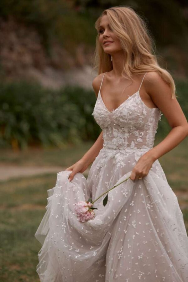 Madi Lane Cate (Lined) Ivory/Latte Size 16 Perfect Daze Bridal 7