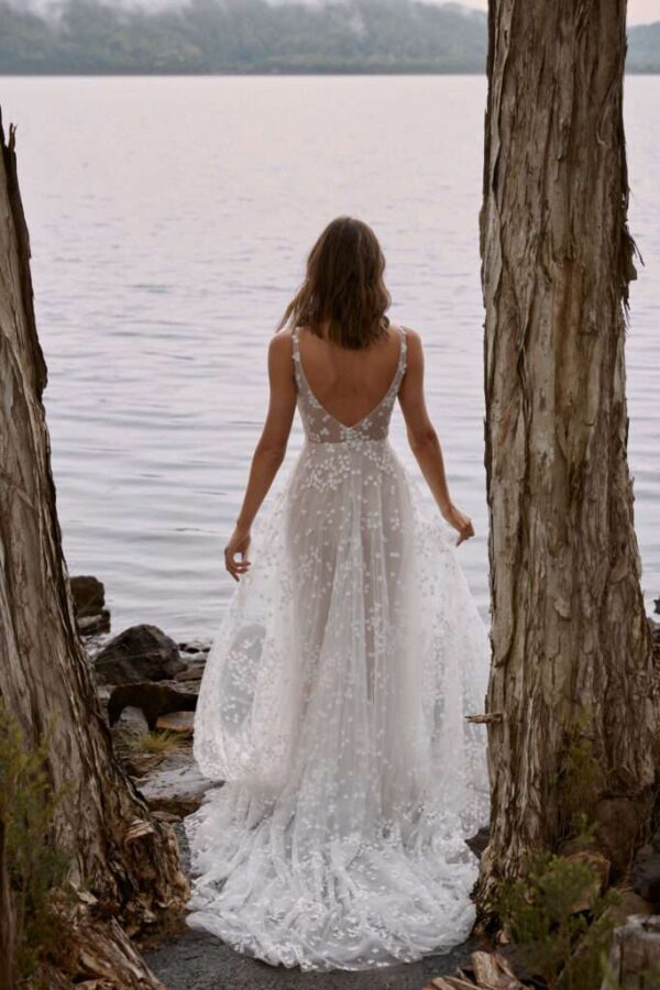 Madi Lane Cyra Ivory/Latte Size 18 Perfect Daze Bridal 5