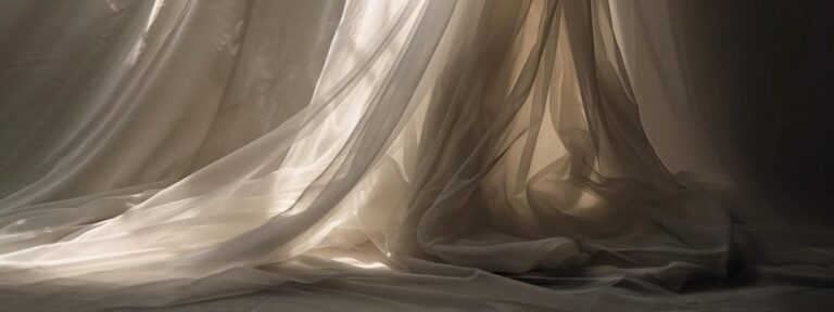 Choosing the Ideal Garment Bag to Protect Your Wedding Dress