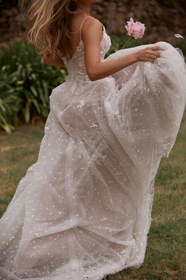Madi Lane Cate (Lined) Ivory/Latte Size 16 Perfect Daze Bridal 4