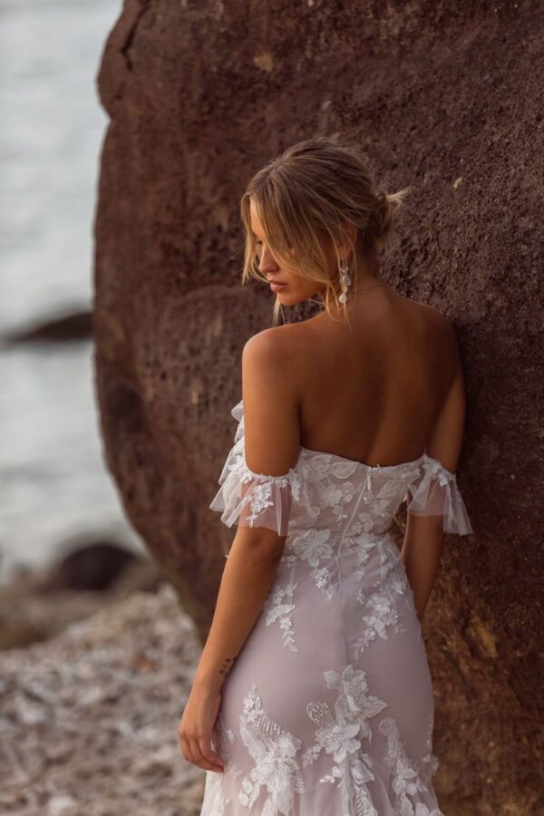 Madi Lane Juni Ivory/Mocha. Size 14 Perfect Daze Bridal 5